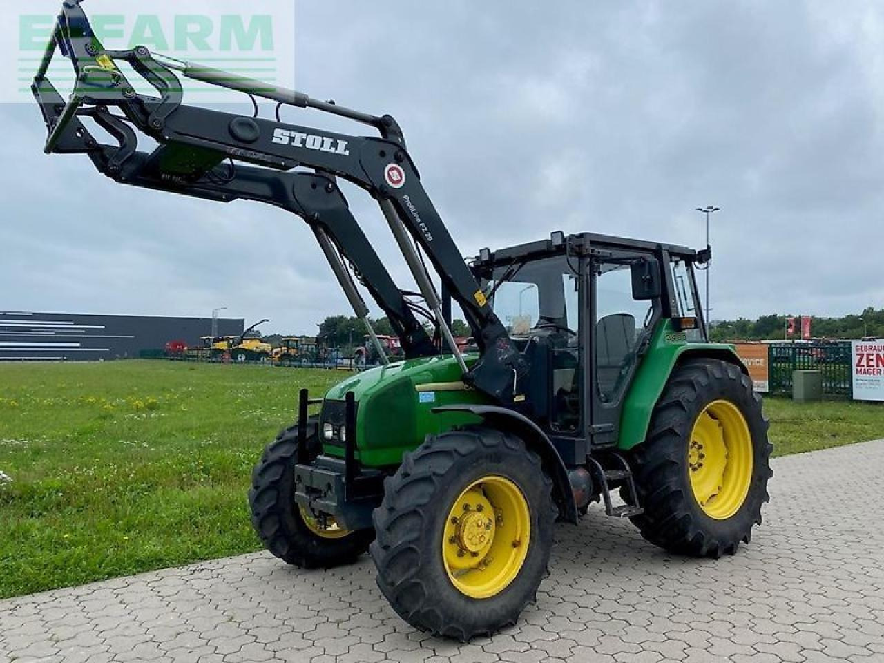 John Deere 3400x + stoll fz20 - Трактор: фото 1 John Deere 3400x + stoll fz20 - Трактор: фото 1