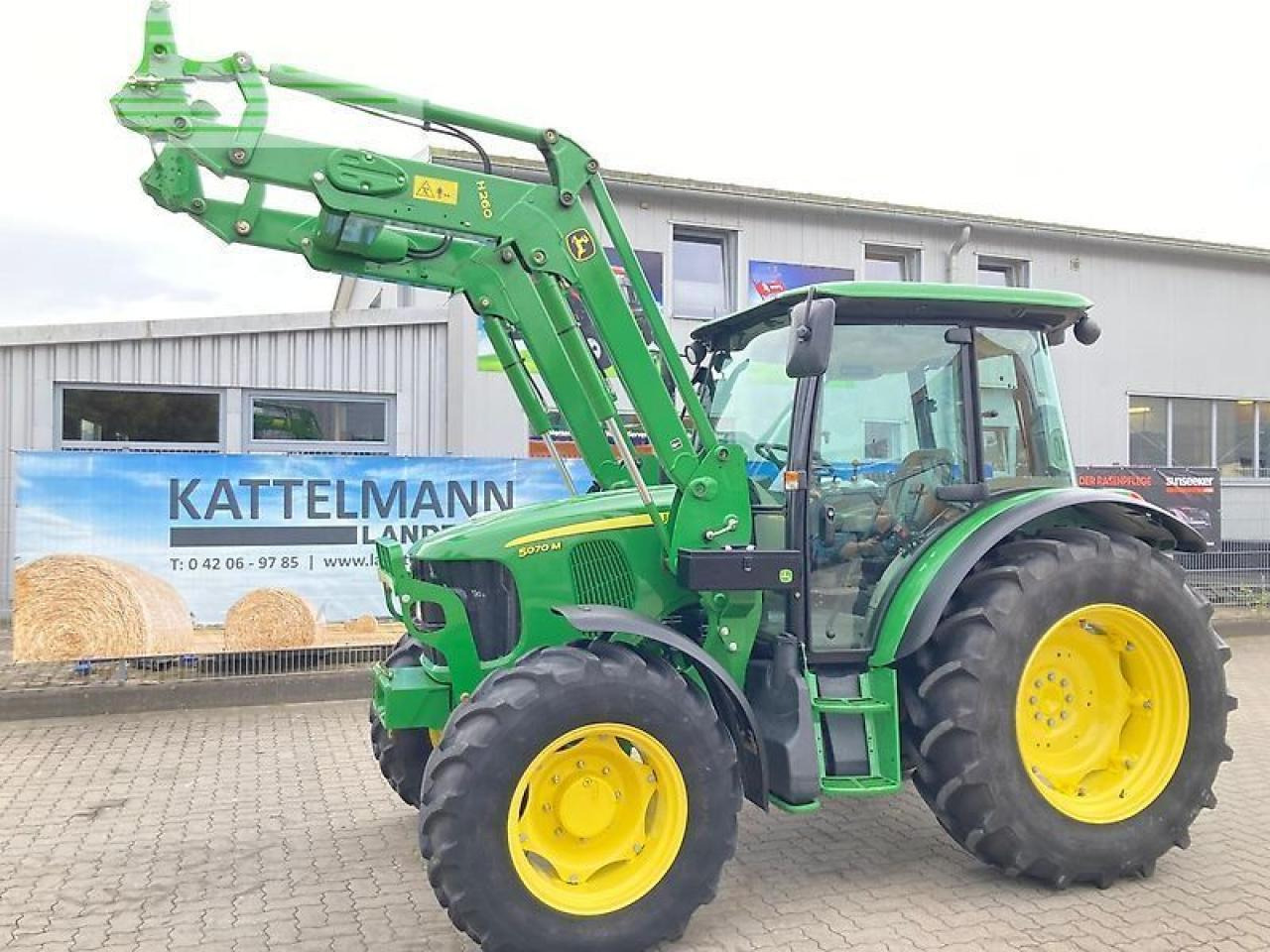 John Deere 5070m - Трактор: фото 2 John Deere 5070m - Трактор: фото 2