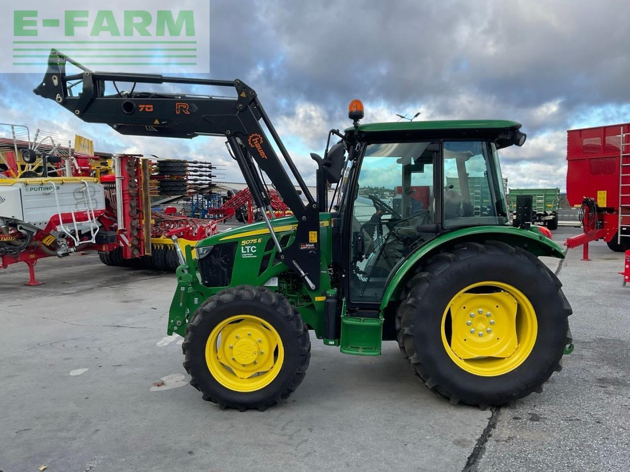 John Deere 5075E - Трактор: фото 2 John Deere 5075E - Трактор: фото 2
