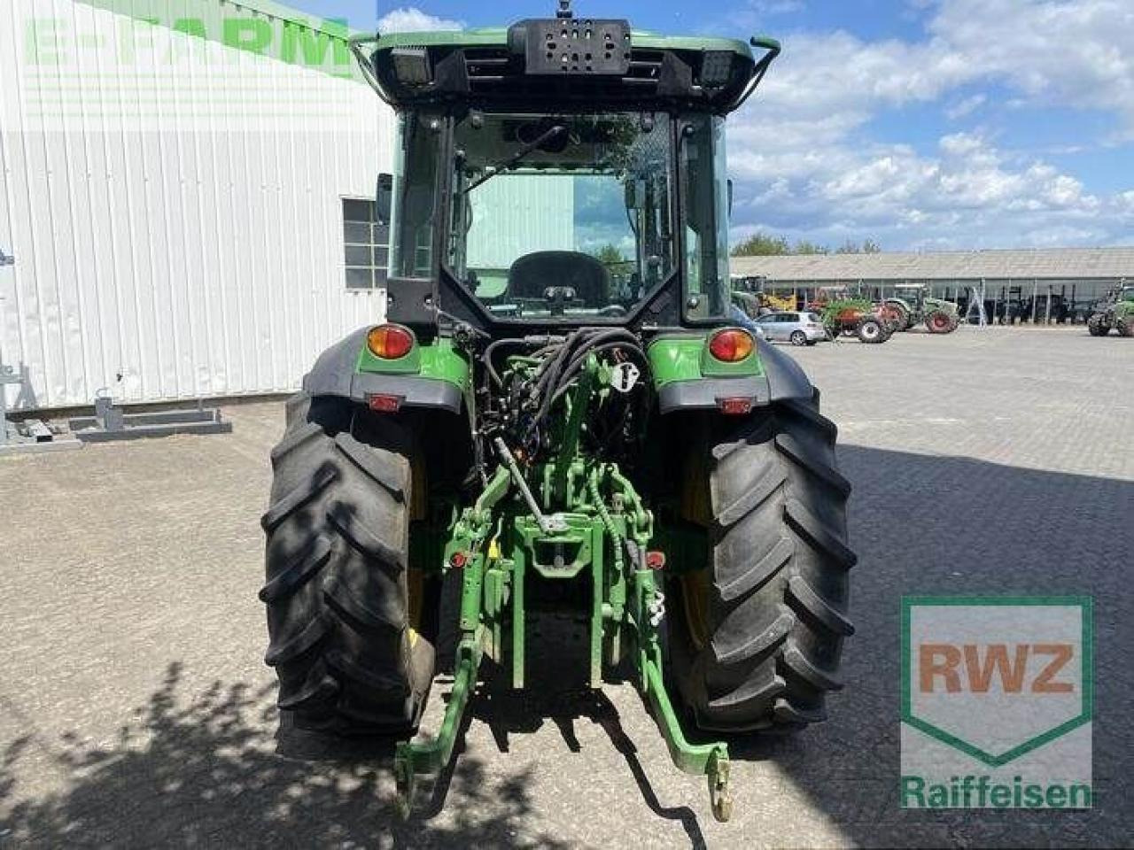 John Deere 5105 gf - Трактор: фото 3 John Deere 5105 gf - Трактор: фото 3
