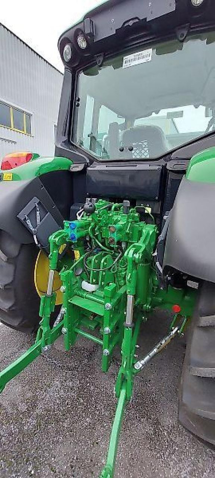 John Deere 6090m - Трактор: фото 3 John Deere 6090m - Трактор: фото 3
