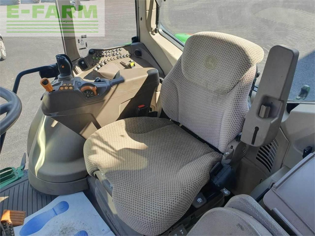 John Deere 6130 m - Трактор: фото 3 John Deere 6130 m - Трактор: фото 3