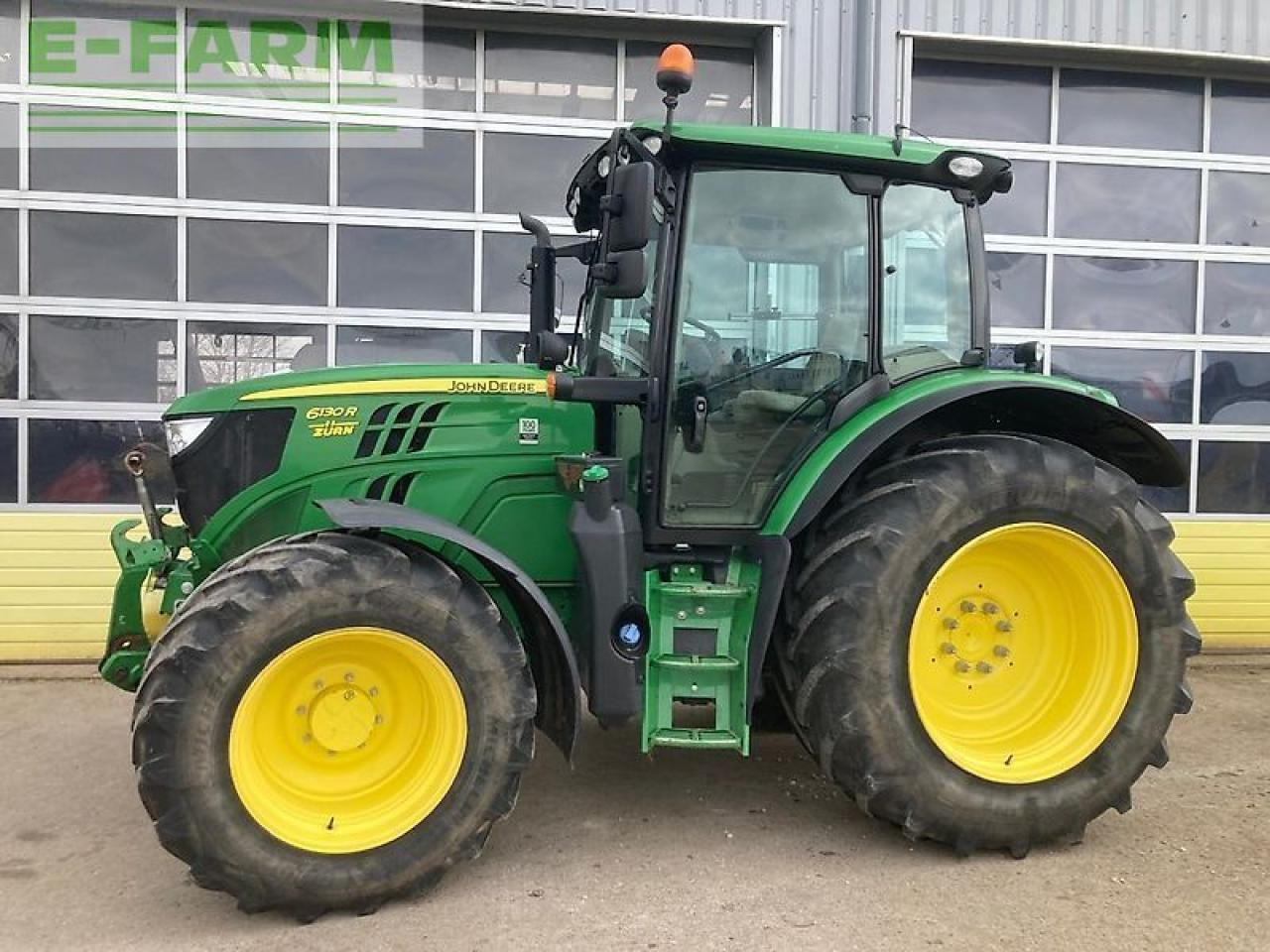 John Deere 6130r - Трактор: фото 2 John Deere 6130r - Трактор: фото 2
