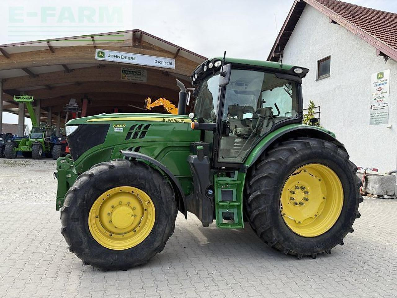 John Deere 6155r - Трактор: фото 5 John Deere 6155r - Трактор: фото 5