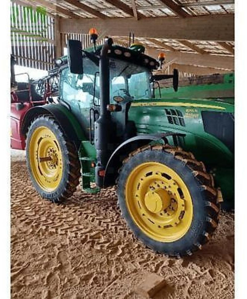Трактор John Deere 6155r: фото 6