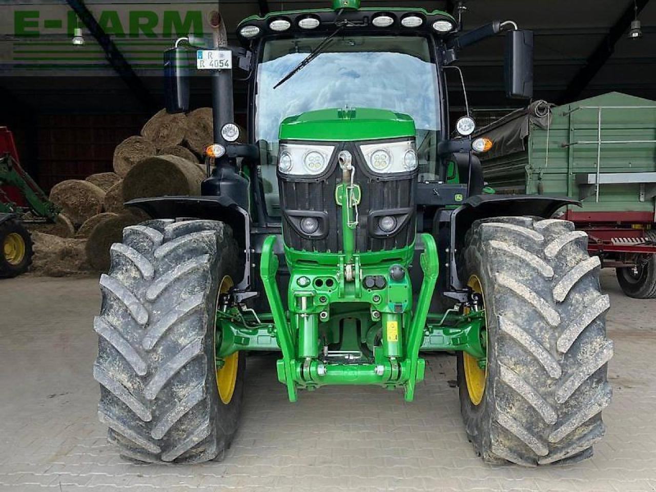John Deere 6155r - Трактор: фото 3 John Deere 6155r - Трактор: фото 3