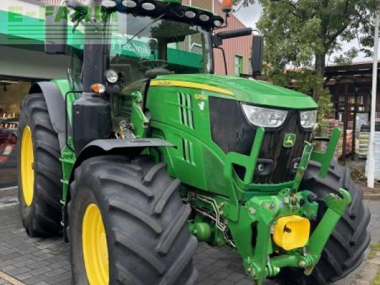 John Deere 6215 r - Трактор: фото 2 John Deere 6215 r - Трактор: фото 2