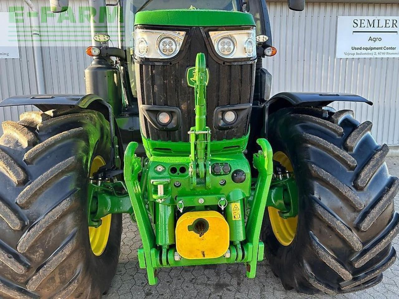 Трактор John Deere 6250r: фото 8