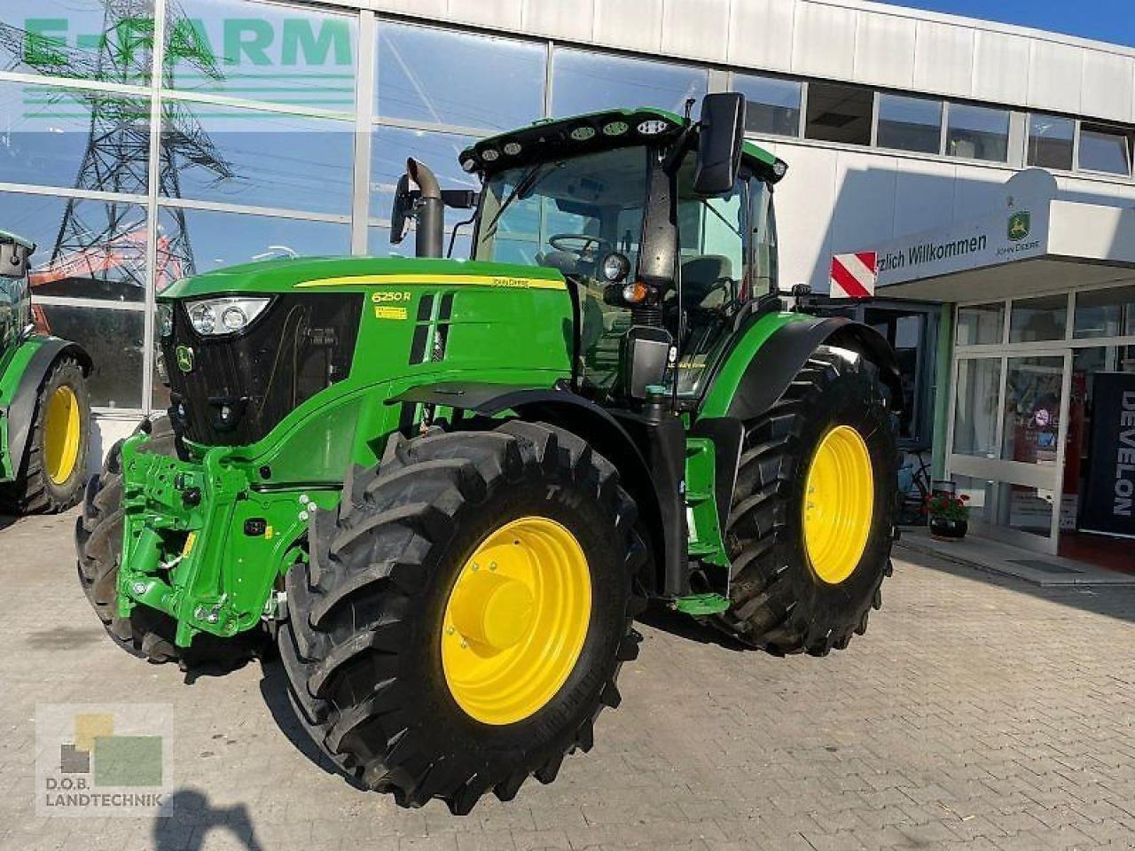 John Deere 6250r - Трактор: фото 1 John Deere 6250r - Трактор: фото 1