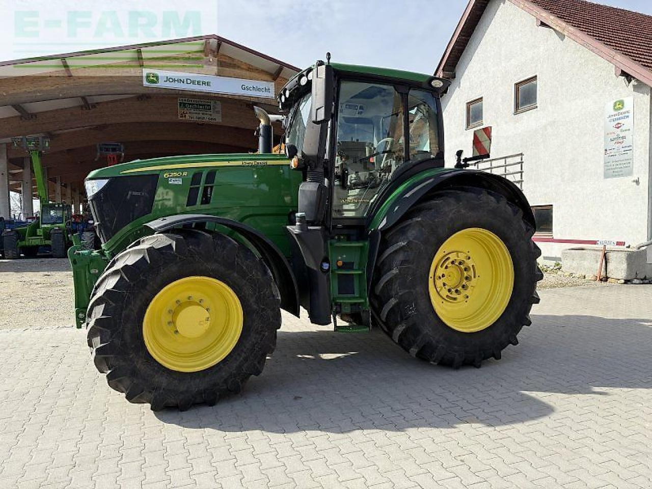 John Deere 6250r ultimate - Трактор: фото 2 John Deere 6250r ultimate - Трактор: фото 2
