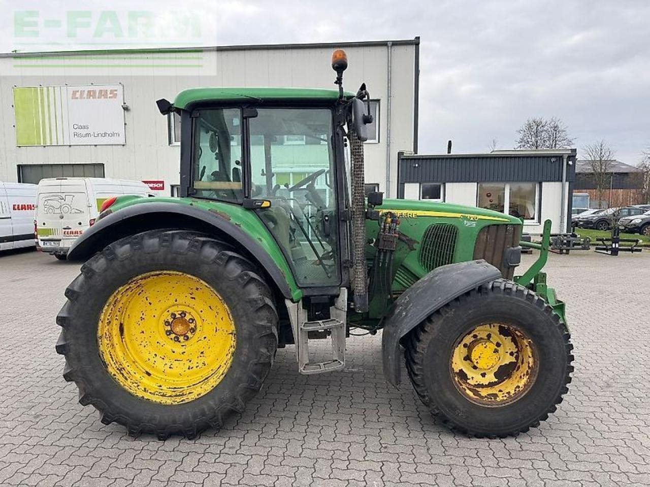John Deere 6320 - Трактор: фото 2 John Deere 6320 - Трактор: фото 2