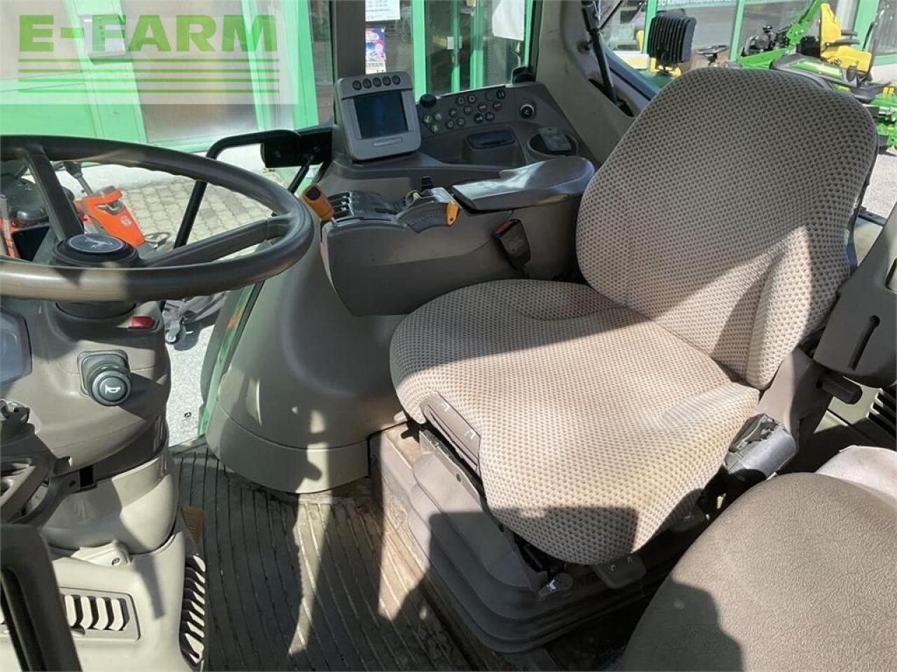 John Deere 6830 - Трактор: фото 5 John Deere 6830 - Трактор: фото 5