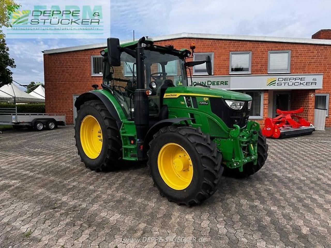 John Deere 6r 130 - Трактор: фото 2 John Deere 6r 130 - Трактор: фото 2