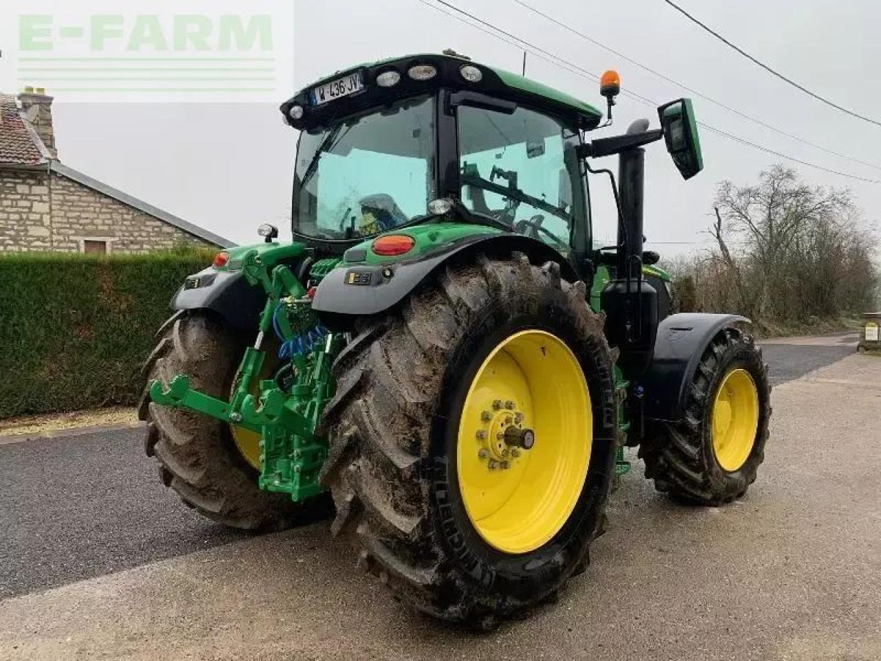 John Deere 6r 155 - Трактор: фото 2 John Deere 6r 155 - Трактор: фото 2