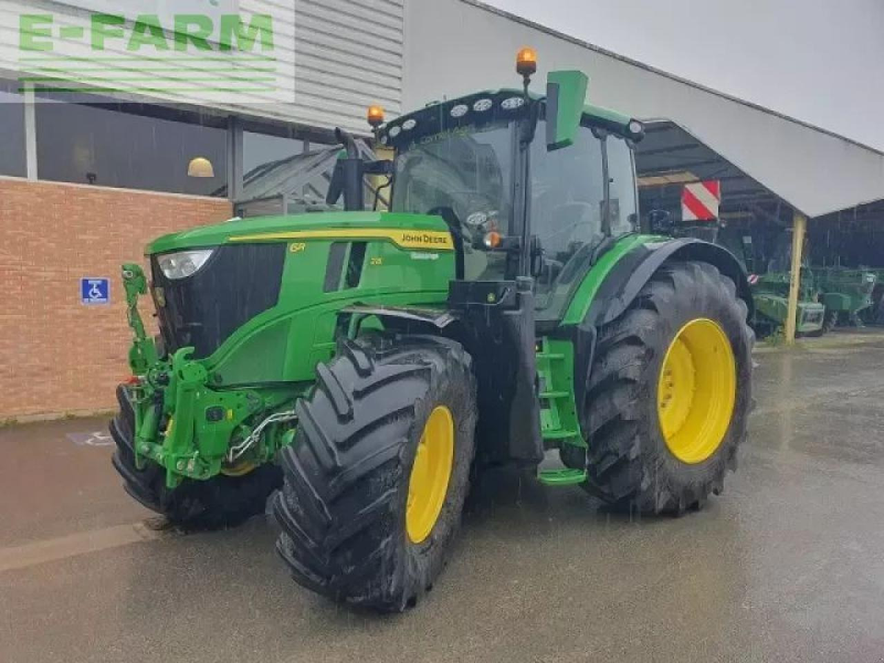 John Deere 6r 215 - Трактор: фото 1 John Deere 6r 215 - Трактор: фото 1