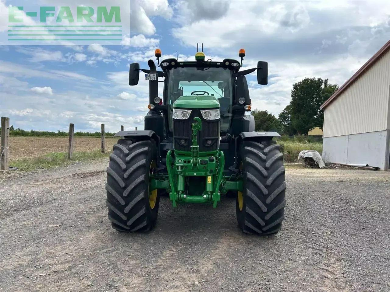 John Deere 6r 250 - Трактор: фото 2 John Deere 6r 250 - Трактор: фото 2