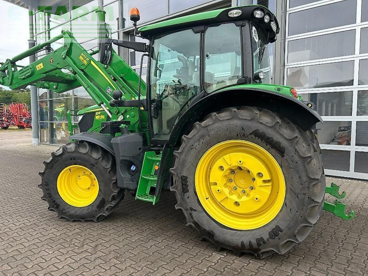 John Deere 6r150 - Трактор: фото 2 John Deere 6r150 - Трактор: фото 2