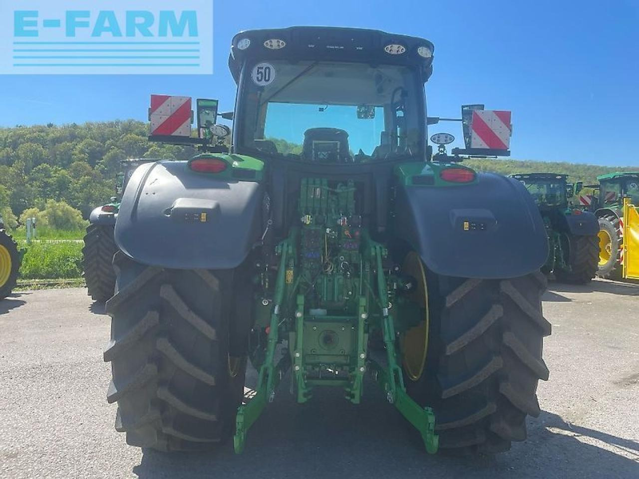 John Deere 6r215 / 6r 215 - Трактор: фото 4 John Deere 6r215 / 6r 215 - Трактор: фото 4