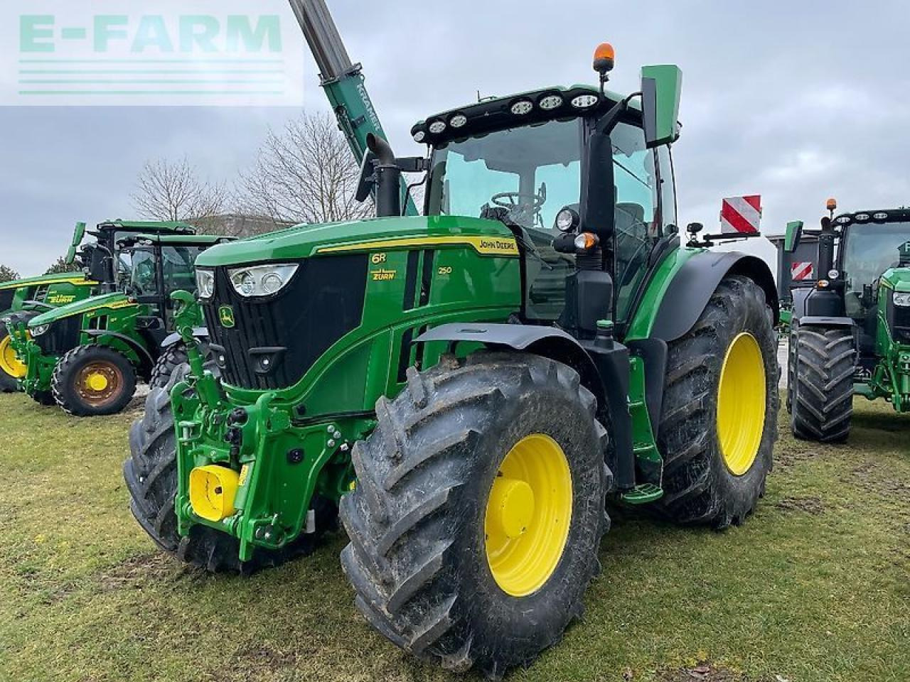 John Deere 6r250/ 6r 250 - Трактор: фото 1 John Deere 6r250/ 6r 250 - Трактор: фото 1