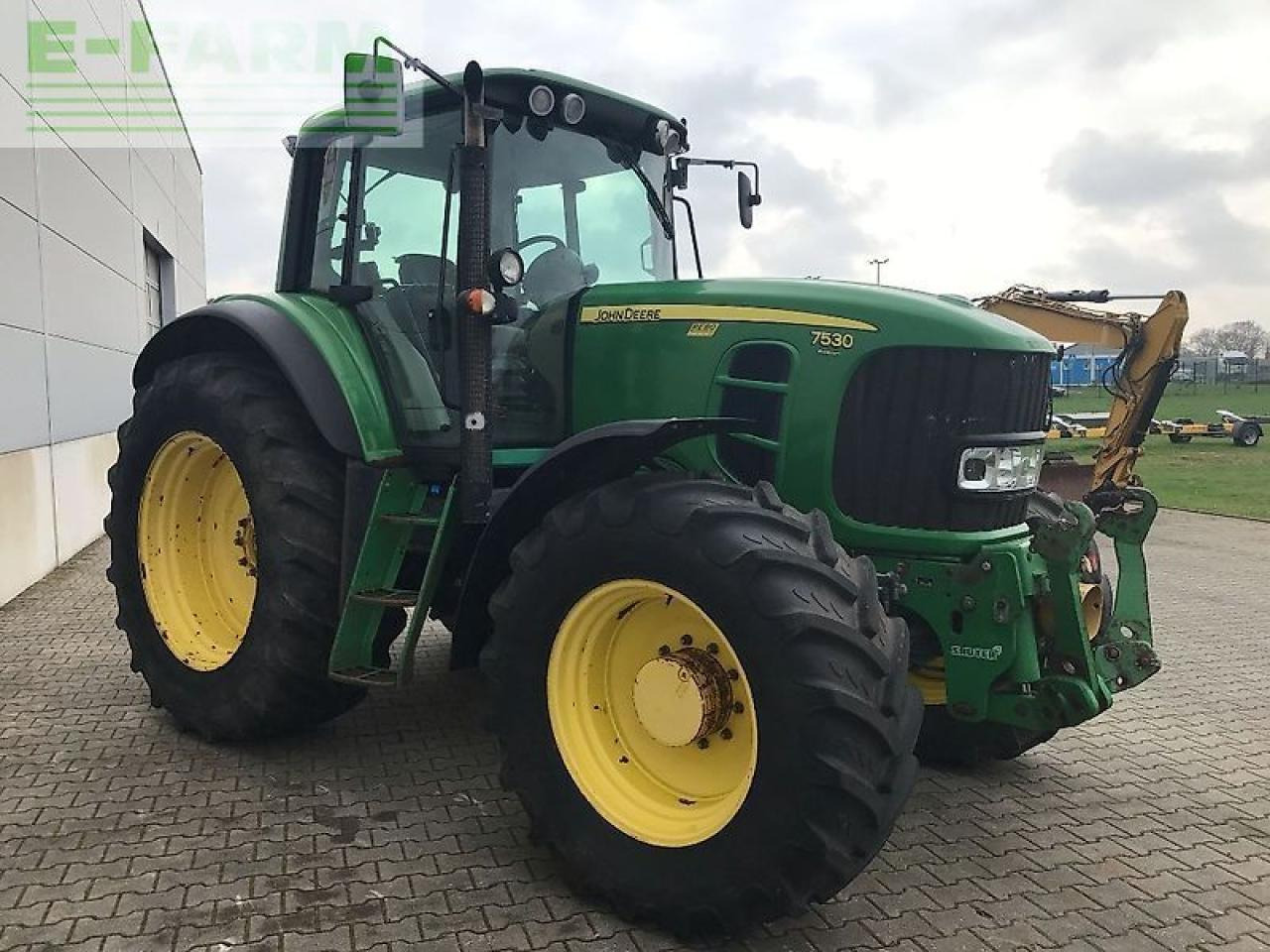 John Deere 7530 - Трактор: фото 5 John Deere 7530 - Трактор: фото 5