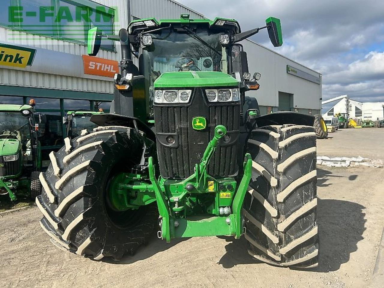 John Deere 7r310 - Трактор: фото 2 John Deere 7r310 - Трактор: фото 2