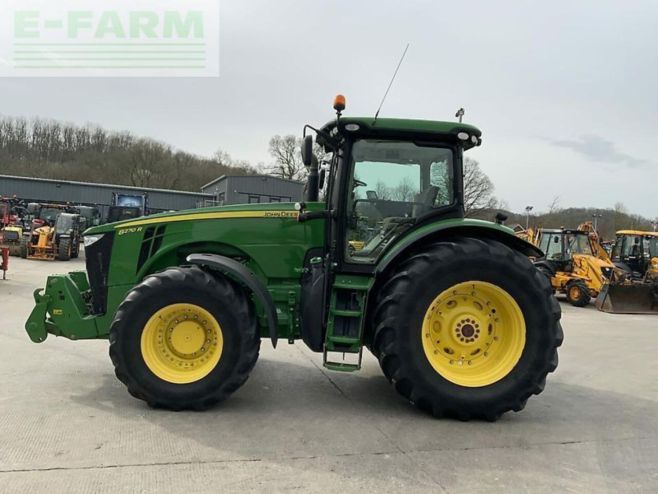 John Deere 8270r tractor (st21773) - Трактор: фото 5 John Deere 8270r tractor (st21773) - Трактор: фото 5