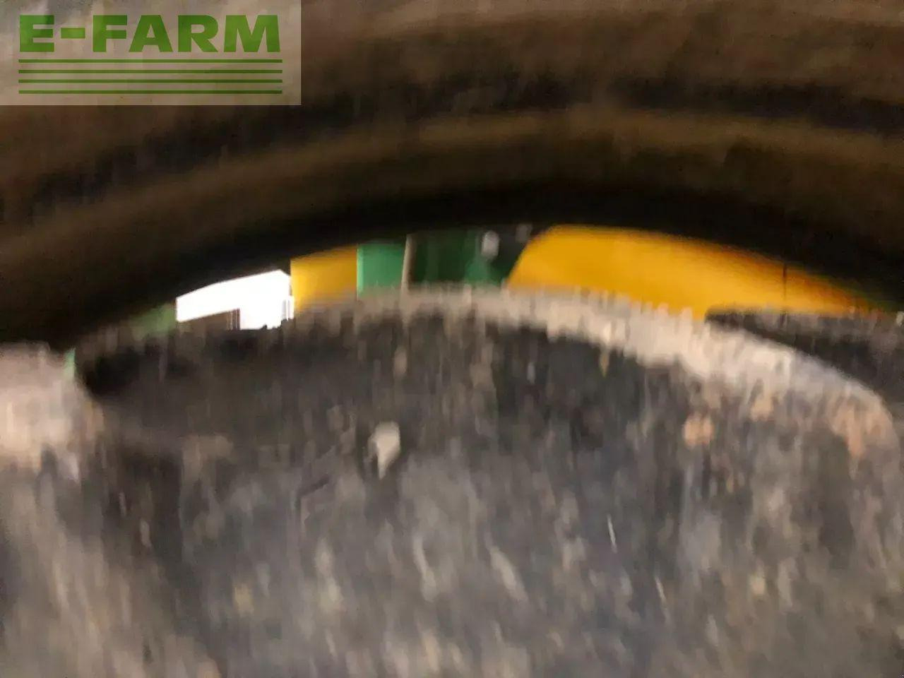 John Deere 832 - Прицепной опрыскиватель: фото 5 John Deere 832 - Прицепной опрыскиватель: фото 5