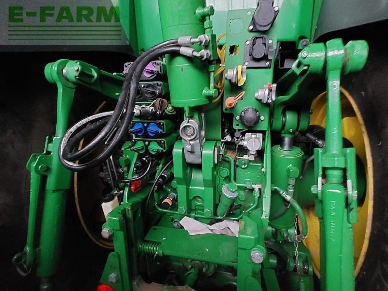 John Deere 8370 r - Трактор: фото 4 John Deere 8370 r - Трактор: фото 4