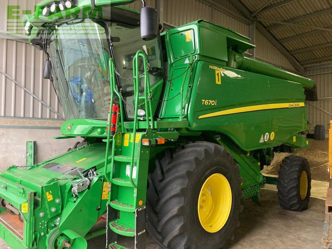 John Deere T670I HILLMASTER - Зерноуборочный комбайн: фото 1 John Deere T670I HILLMASTER - Зерноуборочный комбайн: фото 1