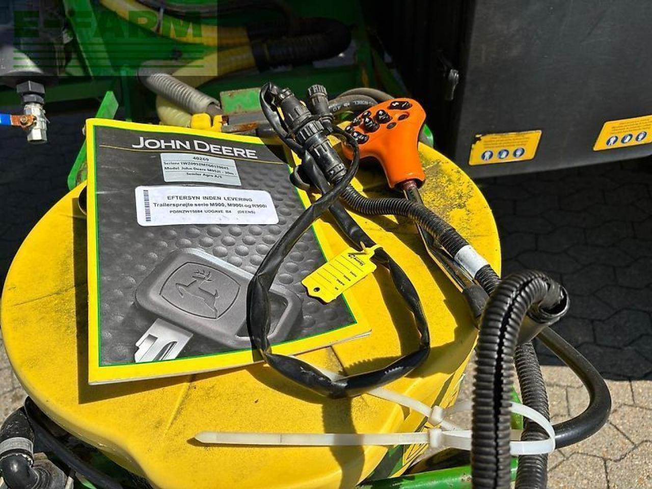 John Deere m952i - Прицепной опрыскиватель: фото 3 John Deere m952i - Прицепной опрыскиватель: фото 3