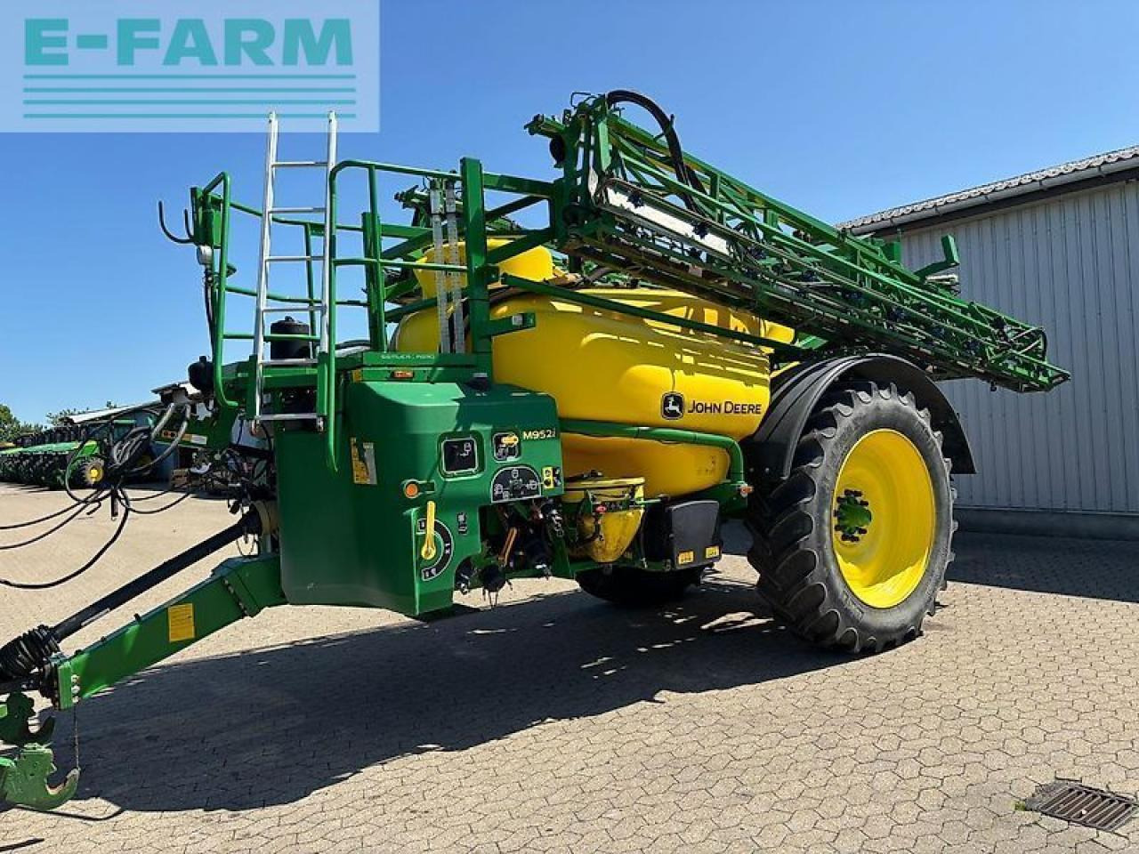 John Deere m952i - Прицепной опрыскиватель: фото 2 John Deere m952i - Прицепной опрыскиватель: фото 2