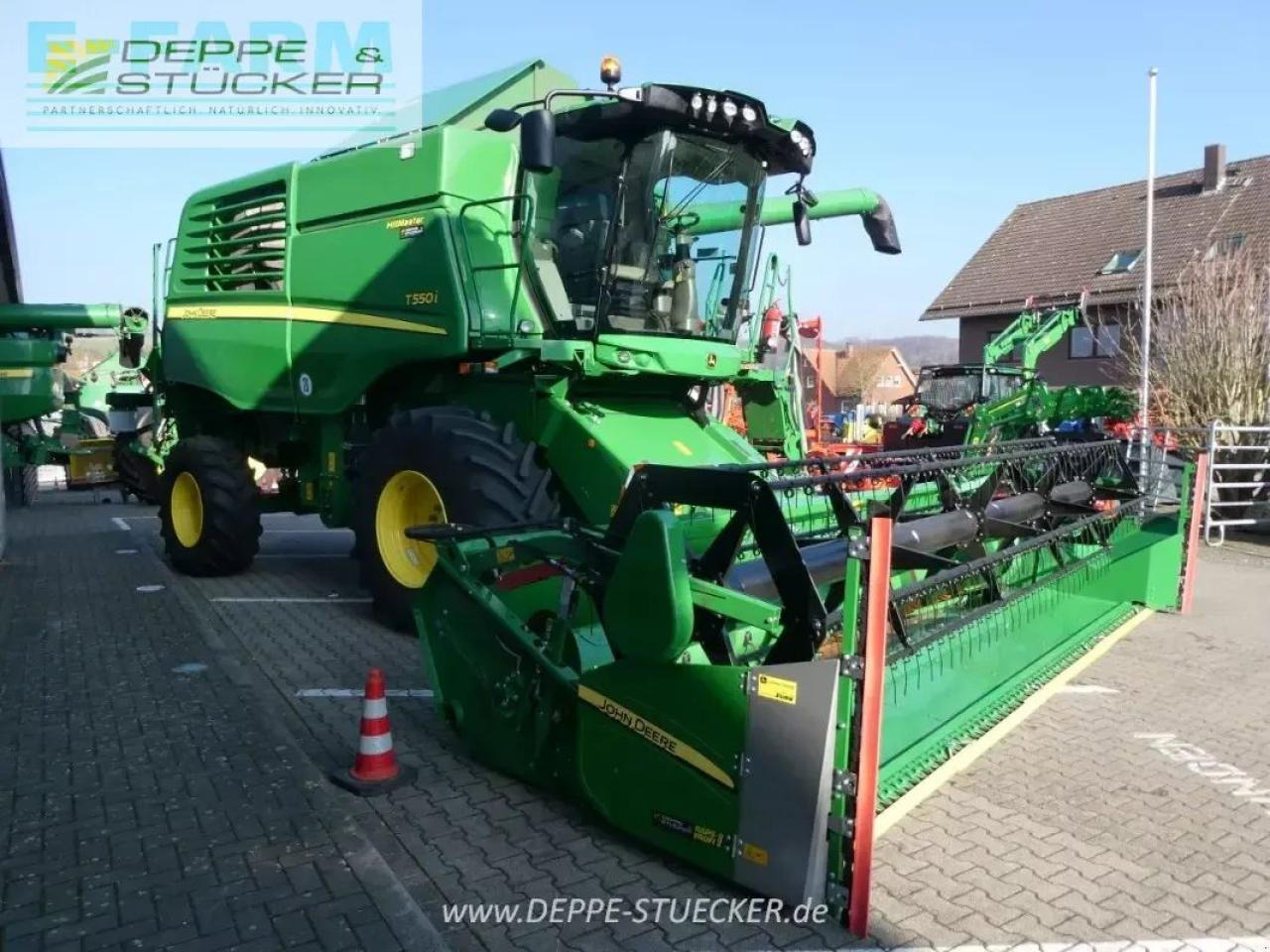 John Deere t550 hm mit 620r + sww - Зерноуборочный комбайн: фото 4 John Deere t550 hm mit 620r + sww - Зерноуборочный комбайн: фото 4