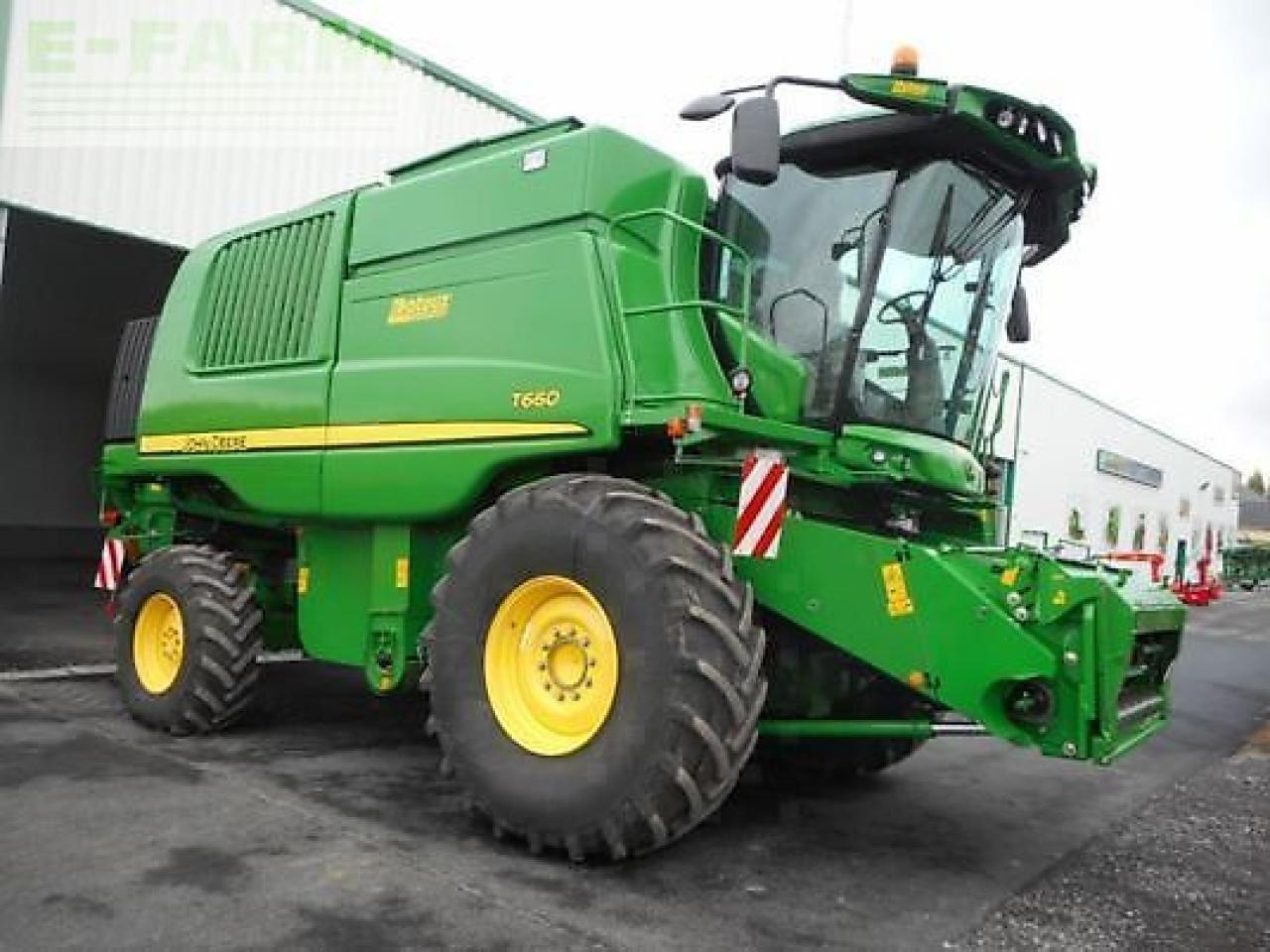 John Deere t660 - Зерноуборочный комбайн: фото 2 John Deere t660 - Зерноуборочный комбайн: фото 2