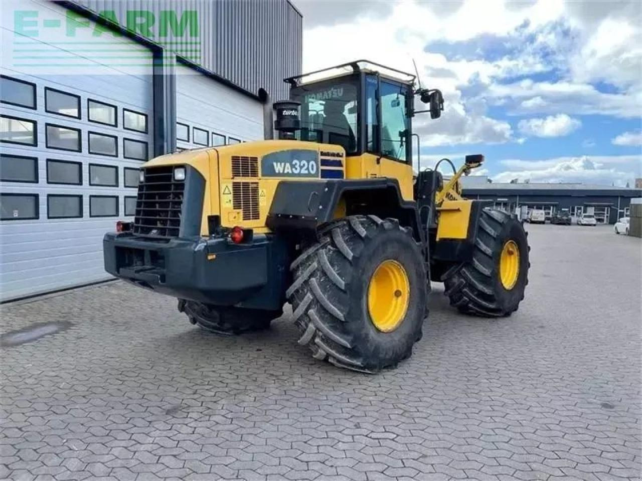 Komatsu wa320-5 - Мини-экскаватор: фото 4 Komatsu wa320-5 - Мини-экскаватор: фото 4