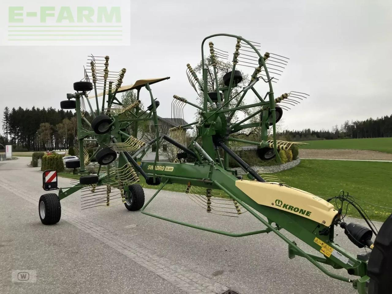 Сеноворошилка Krone swadro ts 680: фото 17