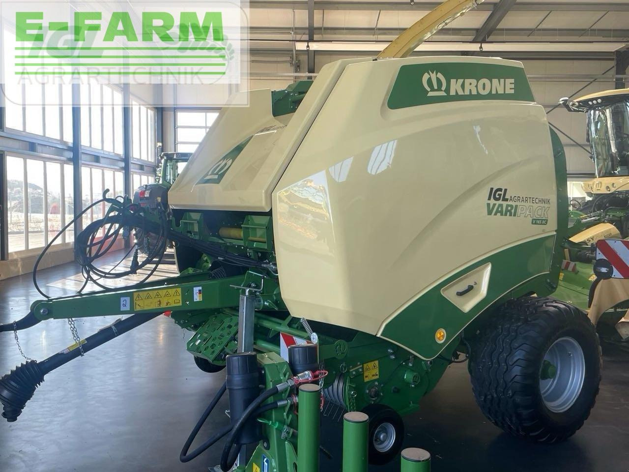 Krone varipack v 165 xc - Пресс-подборщик тюковый: фото 2 Krone varipack v 165 xc - Пресс-подборщик тюковый: фото 2