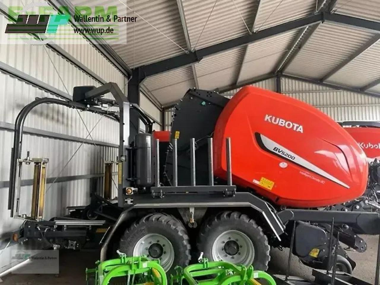 Kubota bv5200 sc14n flexiwrap - Пресс-подборщик тюковый: фото 1 Kubota bv5200 sc14n flexiwrap - Пресс-подборщик тюковый: фото 1