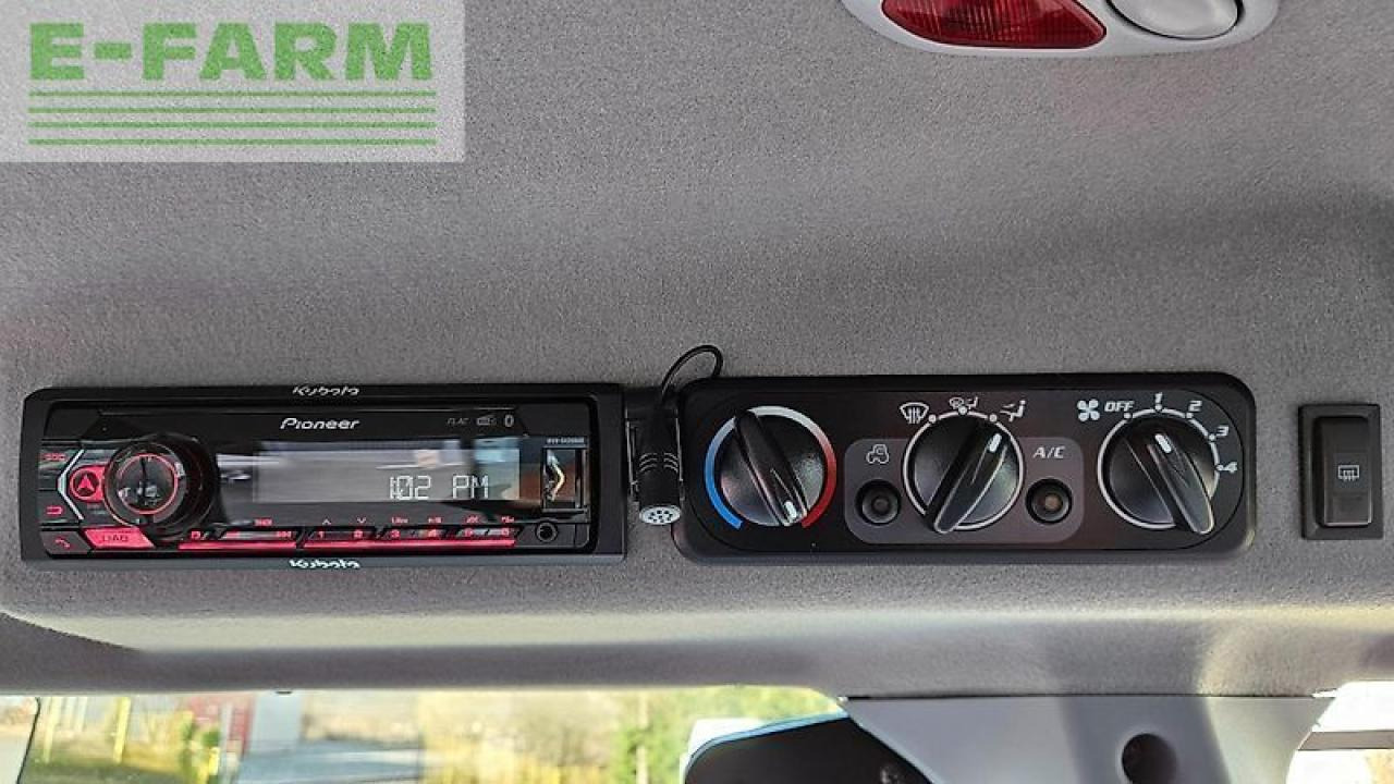 Трактор Kubota m4-073 cab: фото 11