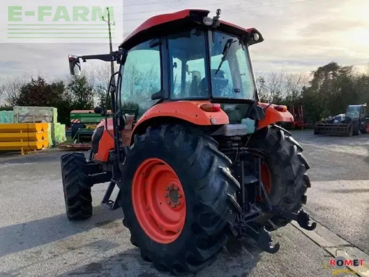 Kubota m7060 - Трактор: фото 3 Kubota m7060 - Трактор: фото 3