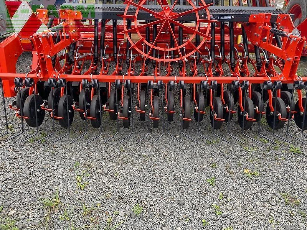 Kuhn kuhn kreiselegge hrb 303& drillmaschine sitera 330-20m - Сеялка: фото 2 Kuhn kuhn kreiselegge hrb 303& drillmaschine sitera 330-20m - Сеялка: фото 2