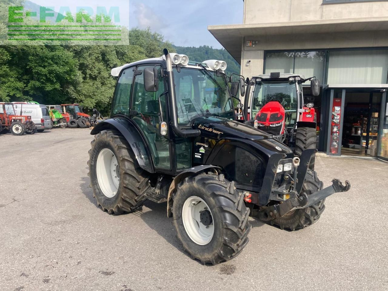 Lindner geotrac 64 alpin - Трактор: фото 1 Lindner geotrac 64 alpin - Трактор: фото 1