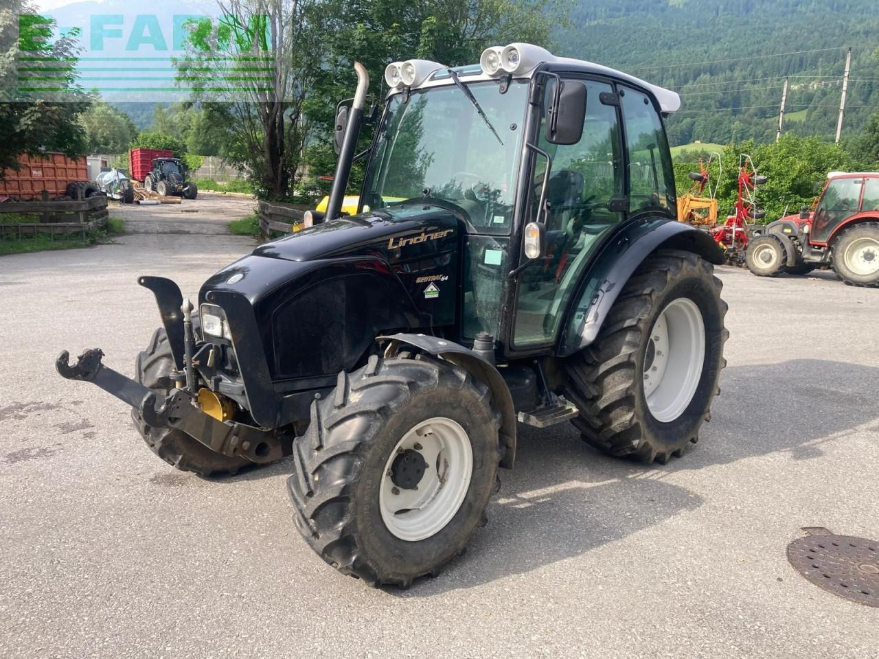 Lindner geotrac 64 alpin - Трактор: фото 4 Lindner geotrac 64 alpin - Трактор: фото 4