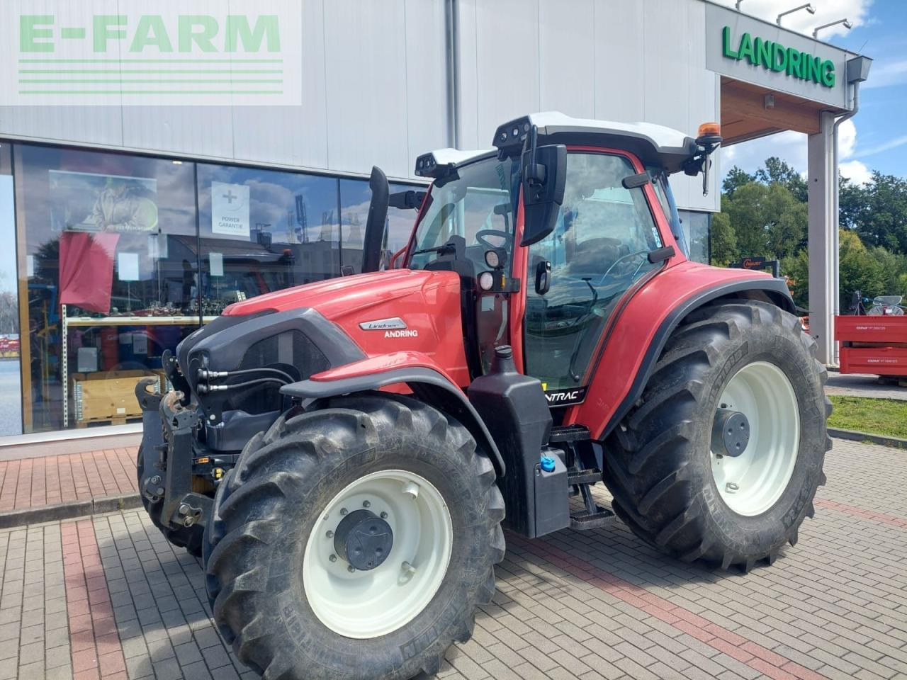 Lindner lintrac 130 (stufe 5) 4rad-lenkung - Трактор: фото 1 Lindner lintrac 130 (stufe 5) 4rad-lenkung - Трактор: фото 1