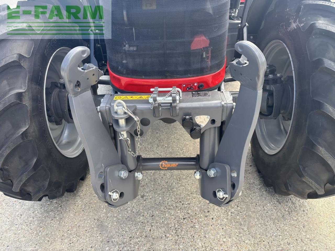 Трактор Massey Ferguson 5711 m dyna 4 comfort: фото 11