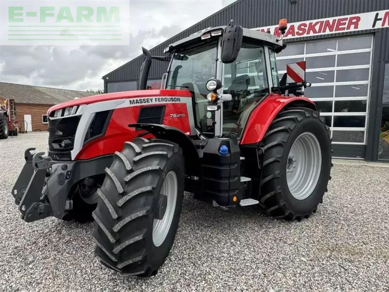 Massey Ferguson 7s.210 dyna vt exclusive Exclusive - Трактор: фото 1 Massey Ferguson 7s.210 dyna vt exclusive Exclusive - Трактор: фото 1