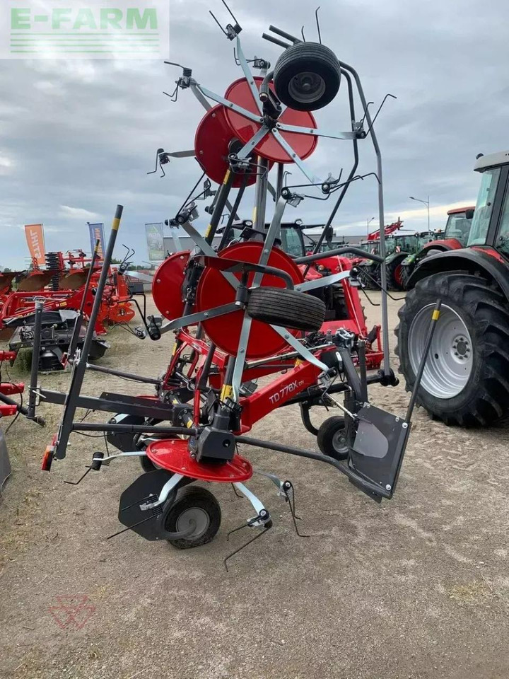 Massey Ferguson massey ferguson td776xdn - Сеноворошилка: фото 3 Massey Ferguson massey ferguson td776xdn - Сеноворошилка: фото 3