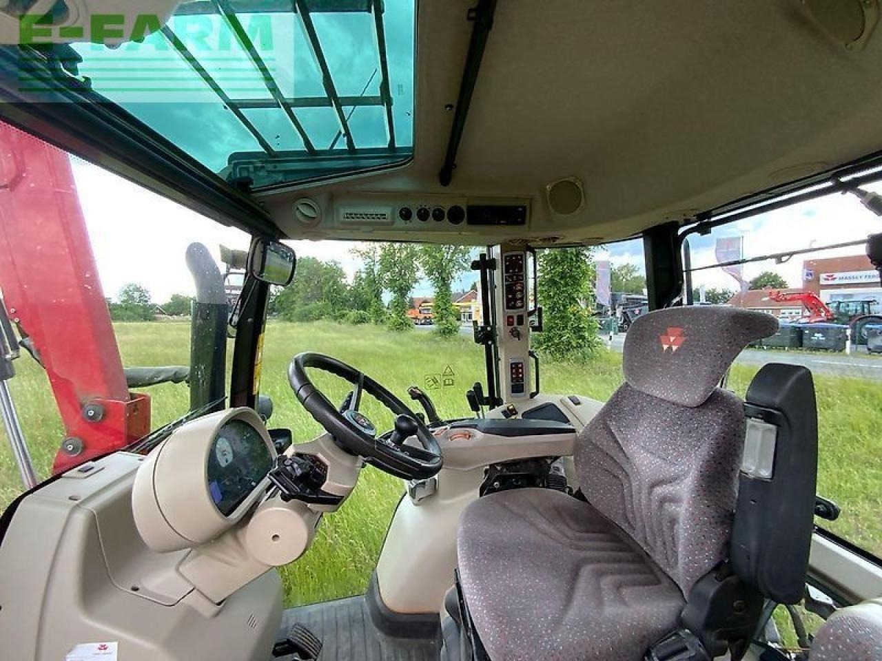 Massey Ferguson mf 5613 dyna6 efficient Efficient - Трактор: фото 4 Massey Ferguson mf 5613 dyna6 efficient Efficient - Трактор: фото 4