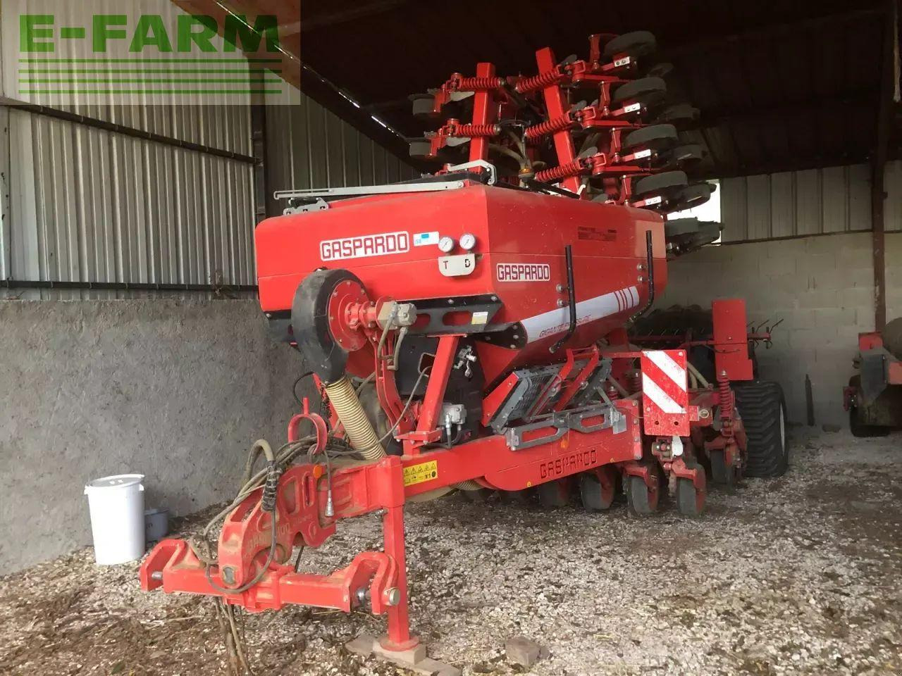 Mustang gigante 600 33 ro - Сеялка точного высева: фото 1 Mustang gigante 600 33 ro - Сеялка точного высева: фото 1