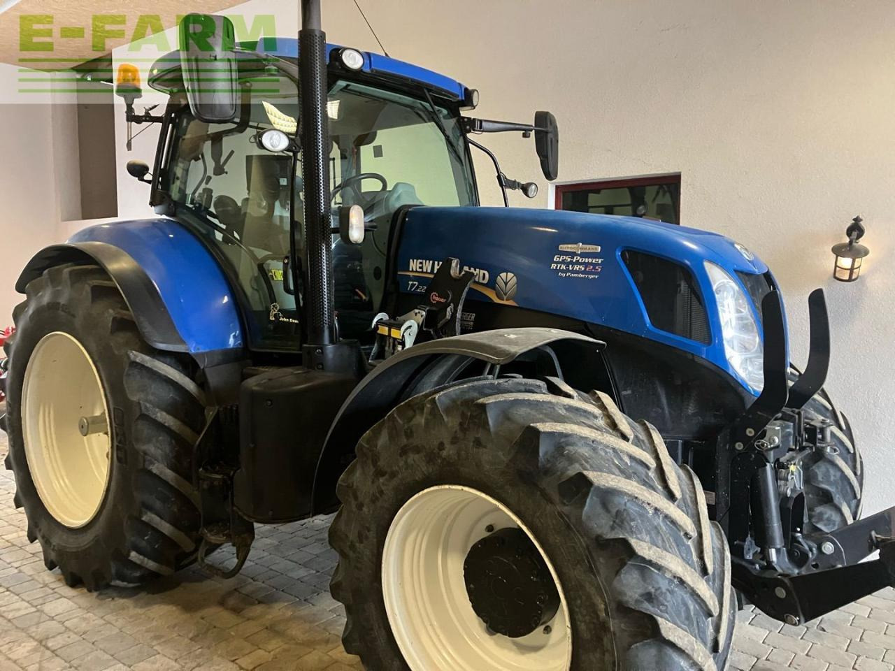 New Holland T7.220 - Трактор: фото 3 New Holland T7.220 - Трактор: фото 3
