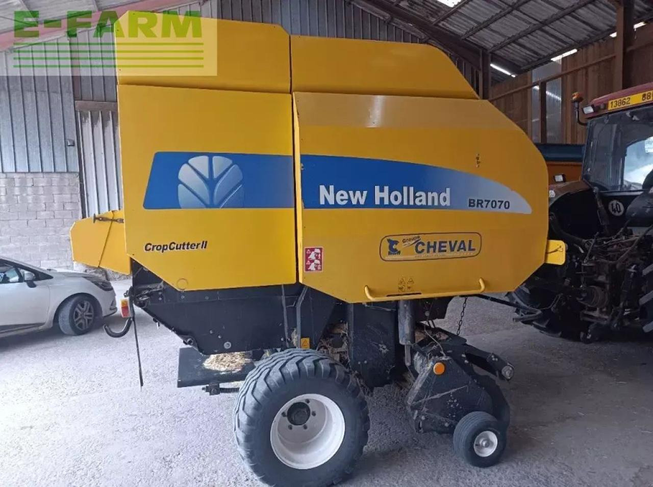 New Holland br7070 crop cutter - Пресс-подборщик тюковый: фото 1 New Holland br7070 crop cutter - Пресс-подборщик тюковый: фото 1